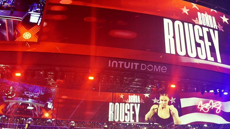 Vizrt Netflix MMA Rousey Vs Carano2421