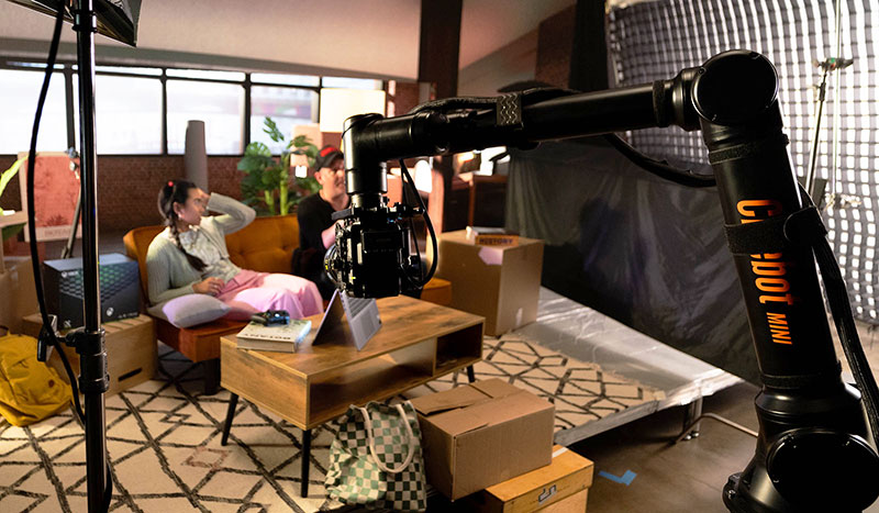 MRMC BestBuy Cinebot BTS 8